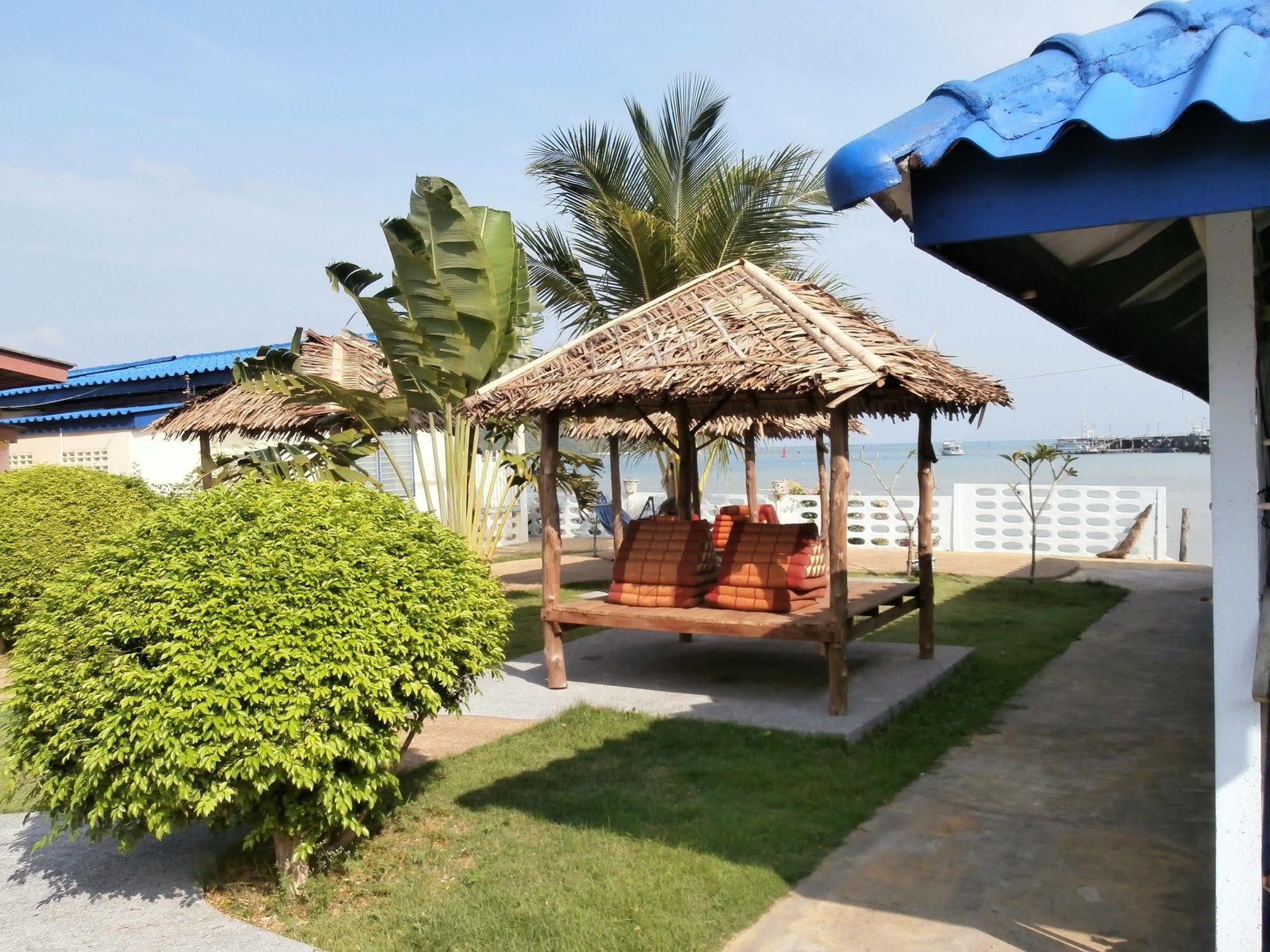 Fiji Palms Phuket Hotel Exterior photo